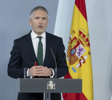Ministro Grande-Marlaska en rueda de prensa.