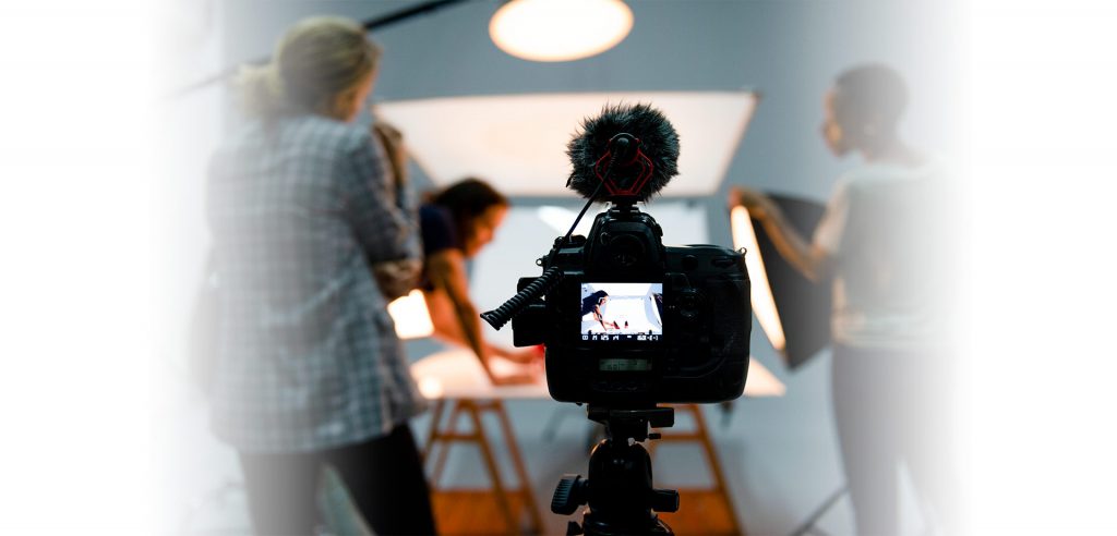 El videopodcast B2B transforma la confianza empresarial en 2025